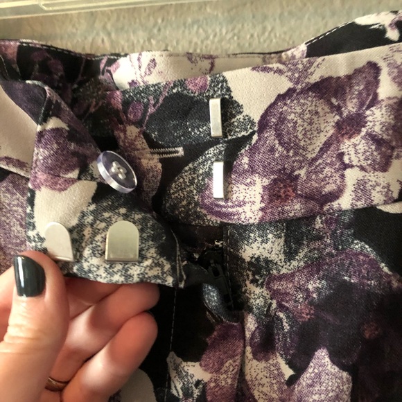 NWOT Nine West The Skinny Purple Floral Pants - Picture 6 of 8
